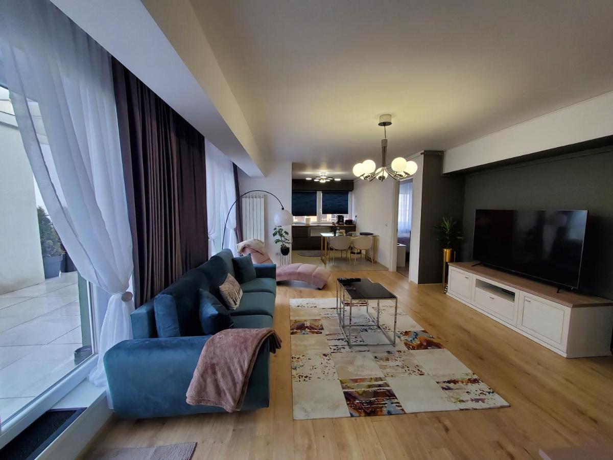 Jad- Penthouse With Jacuzzi And Mountain View - Coresi Braşov Exteriör bild